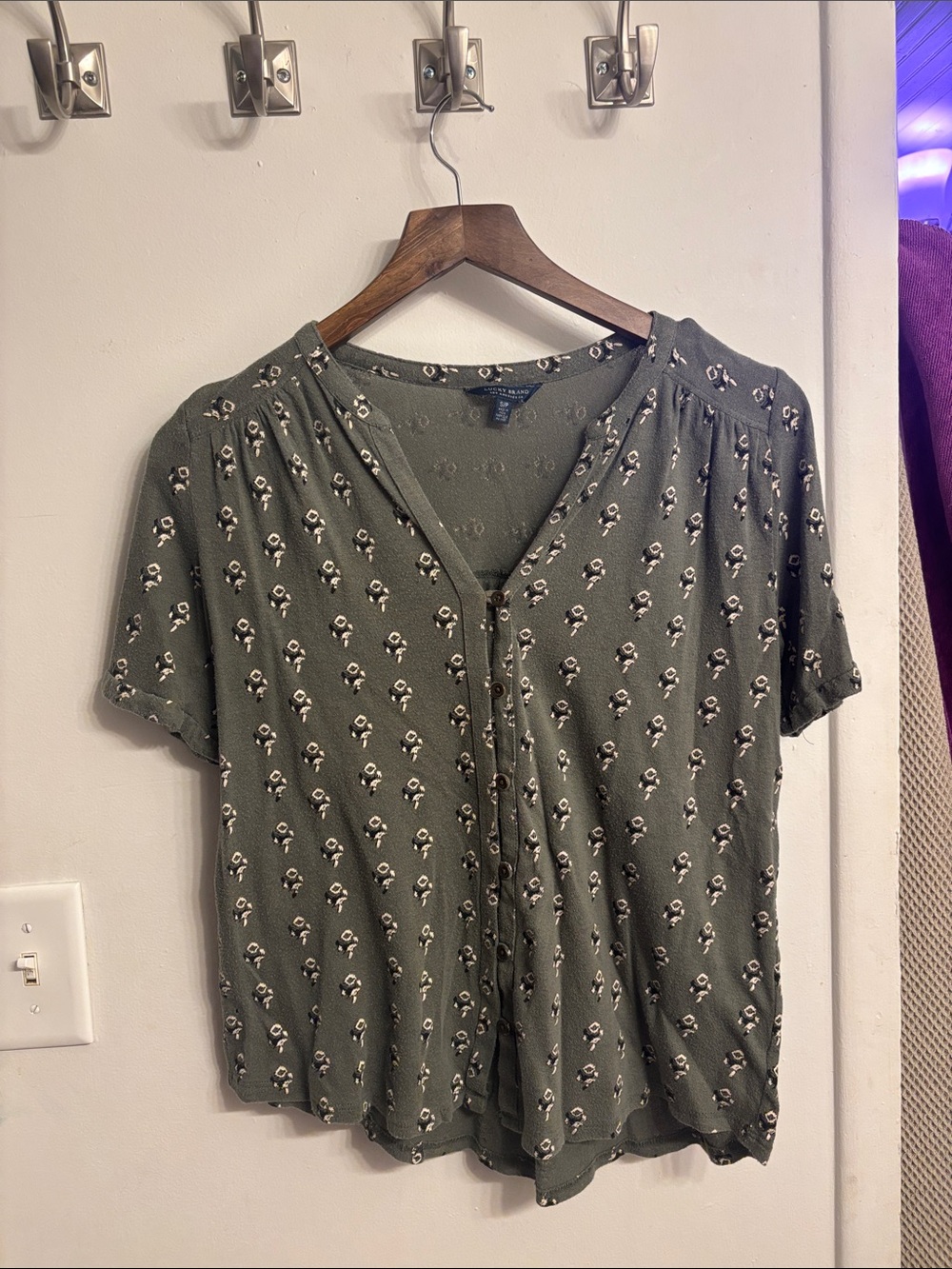Lucky Brand Olive Green Floral Print Top